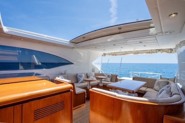 2004 Mangusta 72
