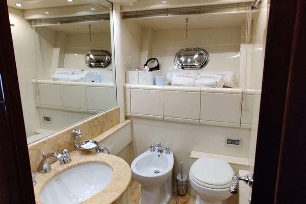 72ft Mangusta Yacht For Sale