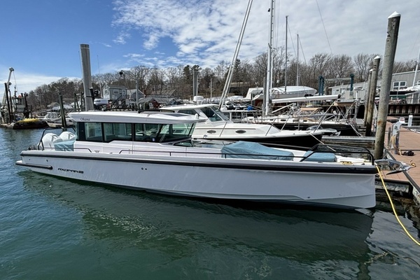 37-ft-Axopar-2023-37XC Cross Cabin-OHANA Freeport Maine United States  yacht for sale