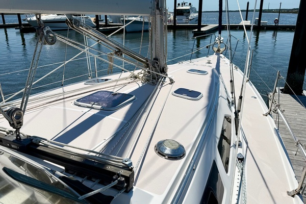Liahona 38ft Catalina Yacht For Sale