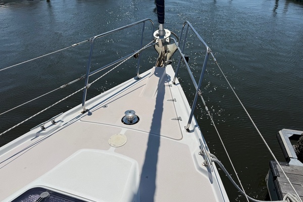 Photo of the 1998 Catalina 380 "Liahona"