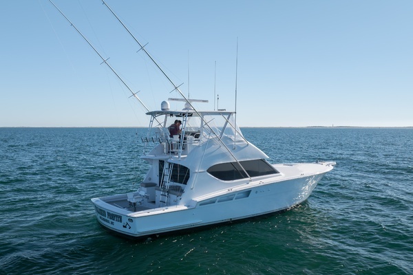 2000 Hatteras 50