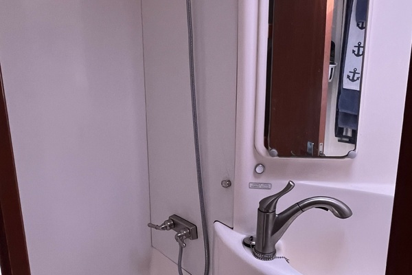 Island Time 44ft Leopard Yacht For Sale