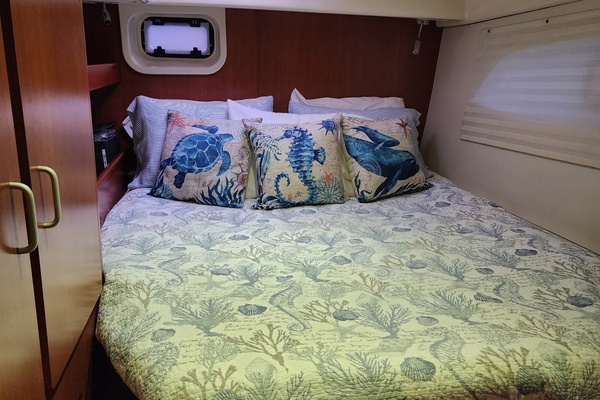 Island Time 44ft Leopard Yacht For Sale