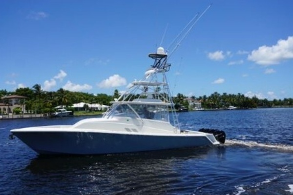 43ft SeaVee Yacht For Sale