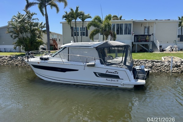 Photo of the 2021 Jeanneau 895 "JennaDi"