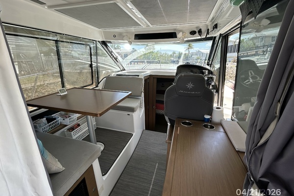 2021 Jeanneau 30