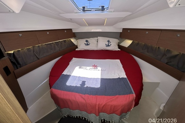 2021 Jeanneau 30