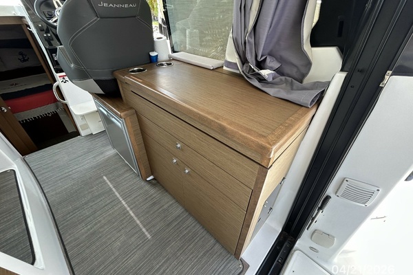 2021 Jeanneau 30