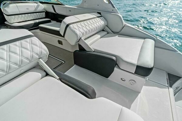 2023 Regal 29