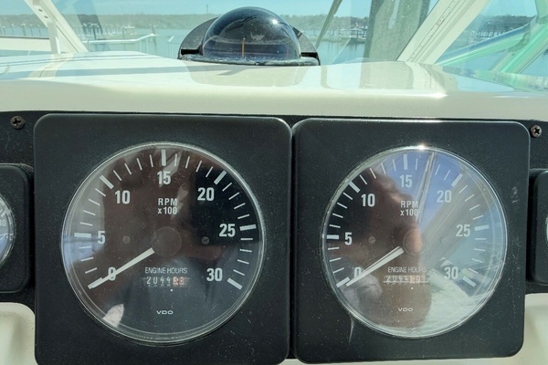 Cabo 35 SCREAMIN' EAGLE - Hour Meter