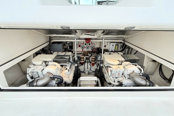 Cabo 35 SCREAMIN' EAGLE - Engine