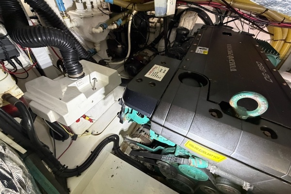 HOBNOBBIN 39ft Princess Yacht For Sale