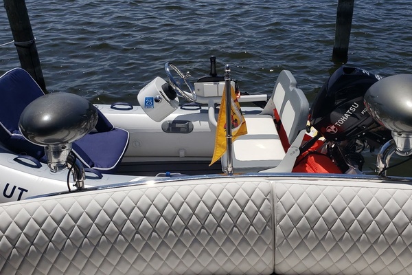 HOBNOBBIN 39ft Princess Yacht For Sale