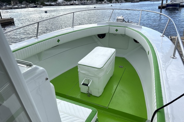 27ft Larson Yacht For Sale