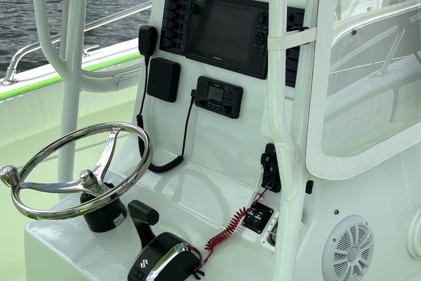 27ft Larson Yacht For Sale