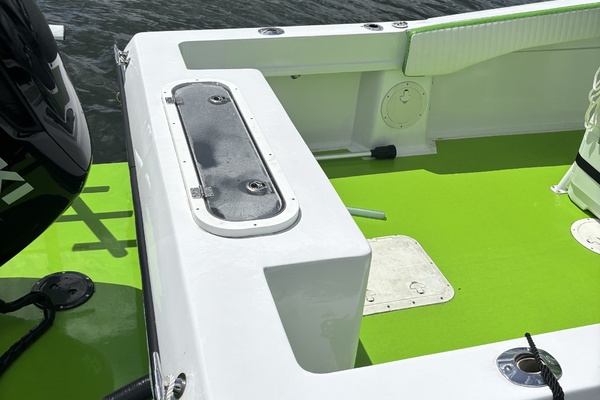 27ft Larson Yacht For Sale