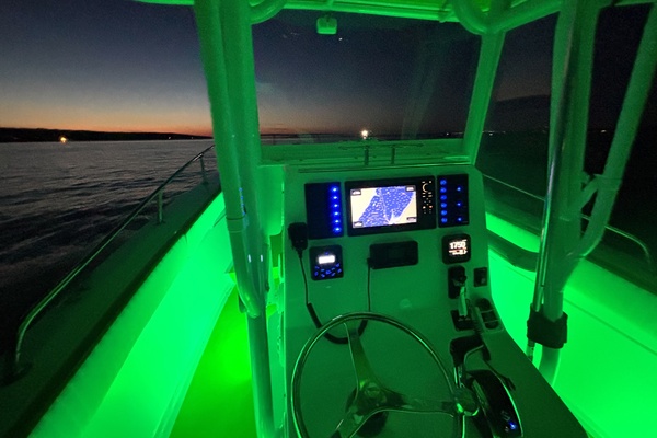 27ft Larson Yacht For Sale