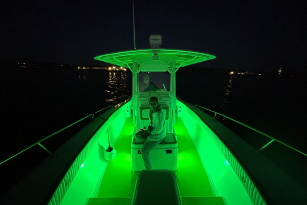 27ft Larson Yacht For Sale