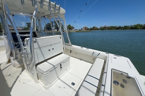 Photo of the 2014 SeaVee 340B