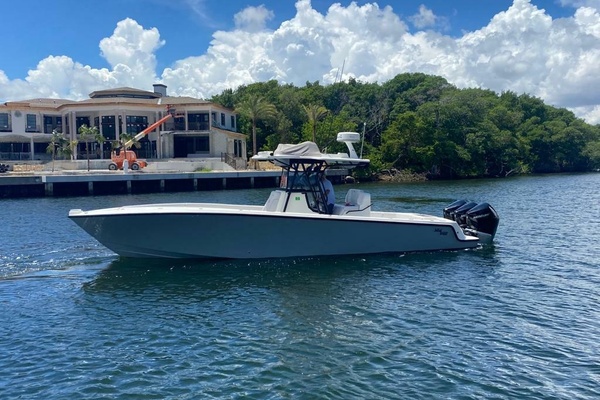 34ft SeaVee Yacht For Sale