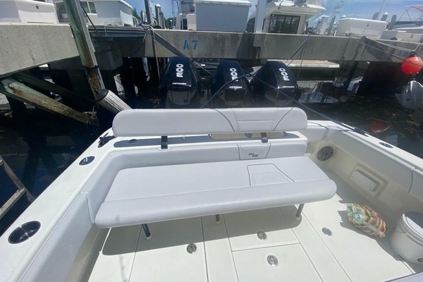 34ft SeaVee Yacht For Sale