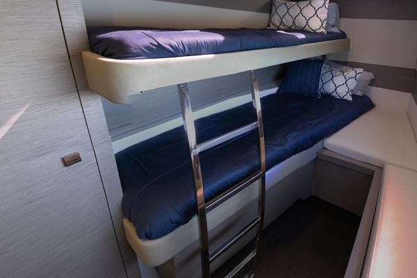 2024 Fountaine Pajot 40