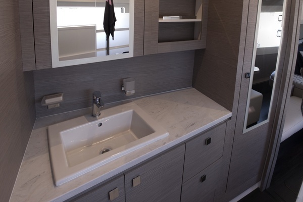 2024 Fountaine Pajot 40
