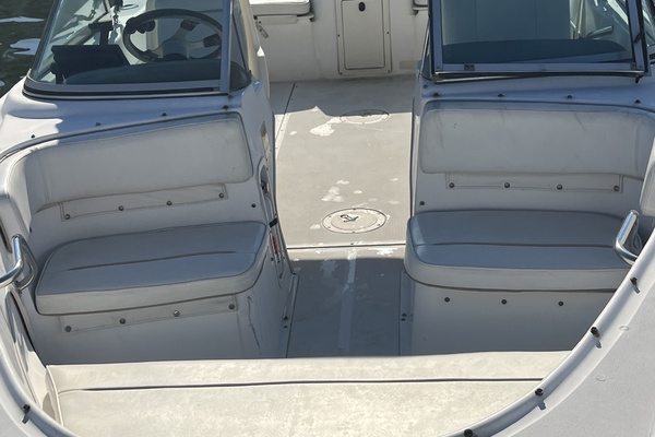 18ft Boston Whaler Yacht For Sale