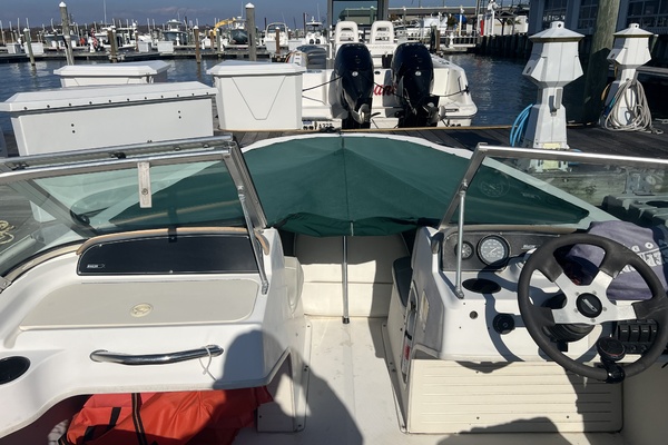 18ft Boston Whaler Yacht For Sale
