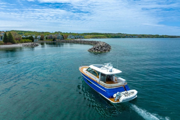 BLUE 48ft Burger Yacht For Sale