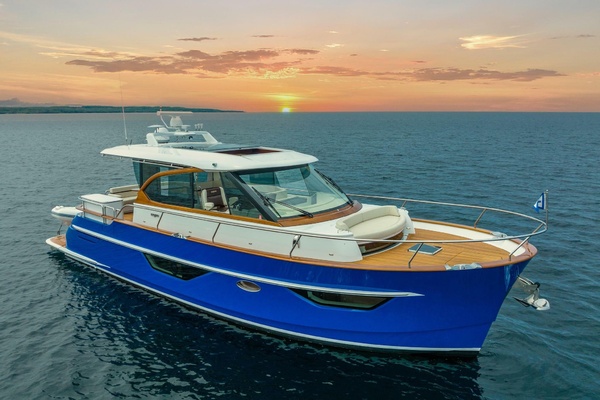 BLUE 48ft Burger Yacht For Sale