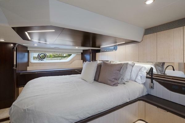 BLUE 48ft Burger Yacht For Sale