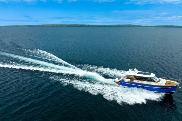 BLUE 48ft Burger Yacht For Sale