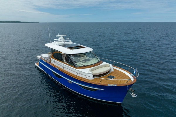 BLUE 48ft Burger Yacht For Sale