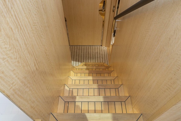 BLUE 48ft Burger Yacht For Sale