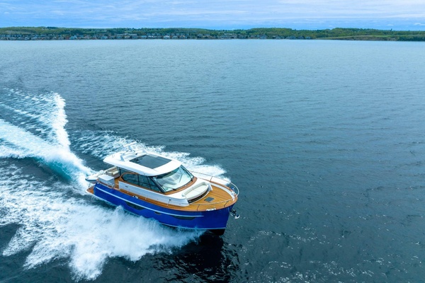 BLUE 48ft Burger Yacht For Sale