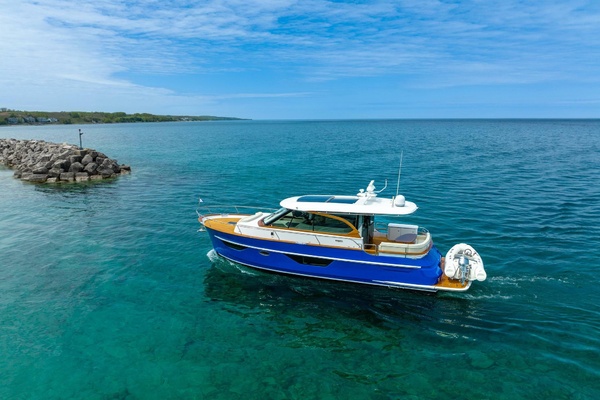 BLUE 48ft Burger Yacht For Sale