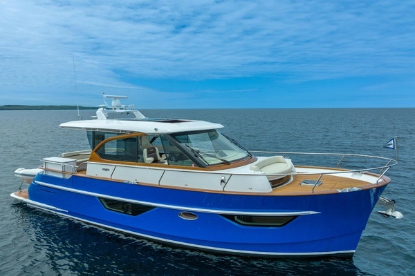 48-ft-Burger-2019-48 CUSTOM-BLUE MILWAUKEE Wisconsin United States  yacht for sale