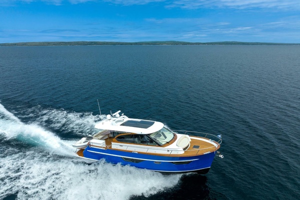 BLUE 48ft Burger Yacht For Sale