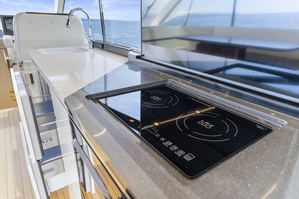 BLUE 48ft Burger Yacht For Sale