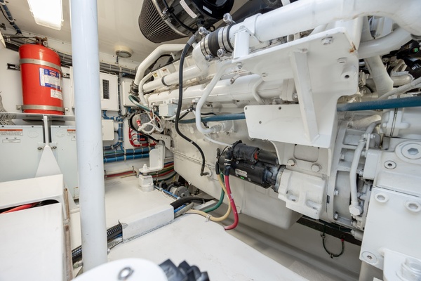 Kroh s Nest 64ft Hatteras Yacht For Sale