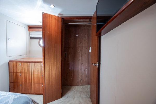 Kroh s Nest 64ft Hatteras Yacht For Sale