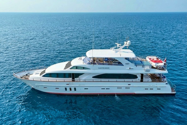 97-ft-New Ocean-2007-New Ocean 95-LADY EILEEN II Phuket  Thailand  yacht for sale