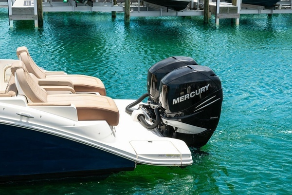 Photo of the 2016 Sea Ray SDX