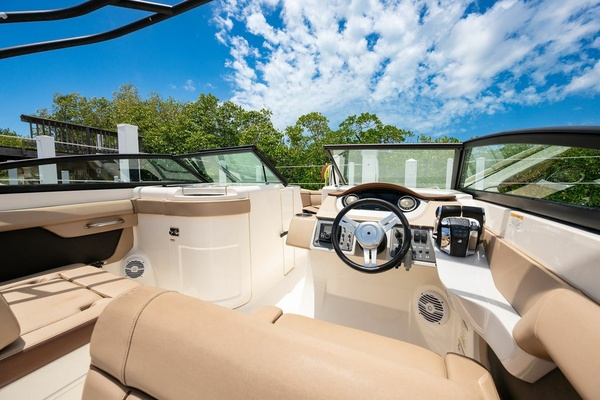 29ft Sea Ray Yacht For Sale