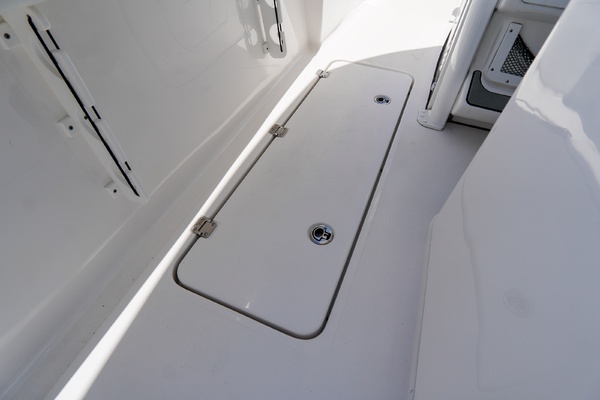 25ft Tidewater Yacht For Sale
