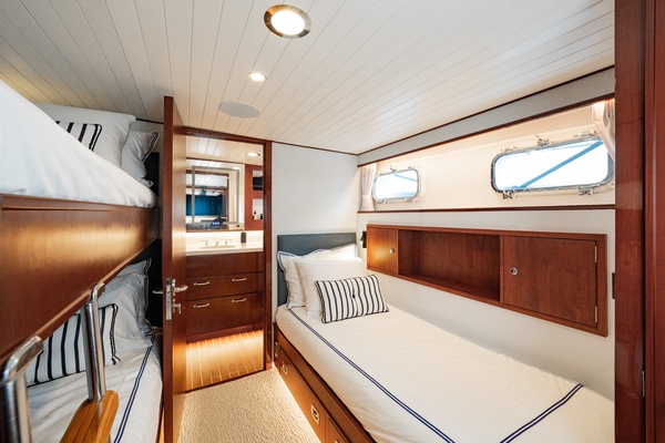 Passage 101ft Feadship Yacht For Sale