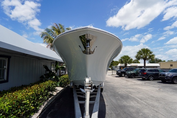 Photo of the 2024 Front Runner CC