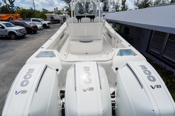 Photo of the 2024 Front Runner CC